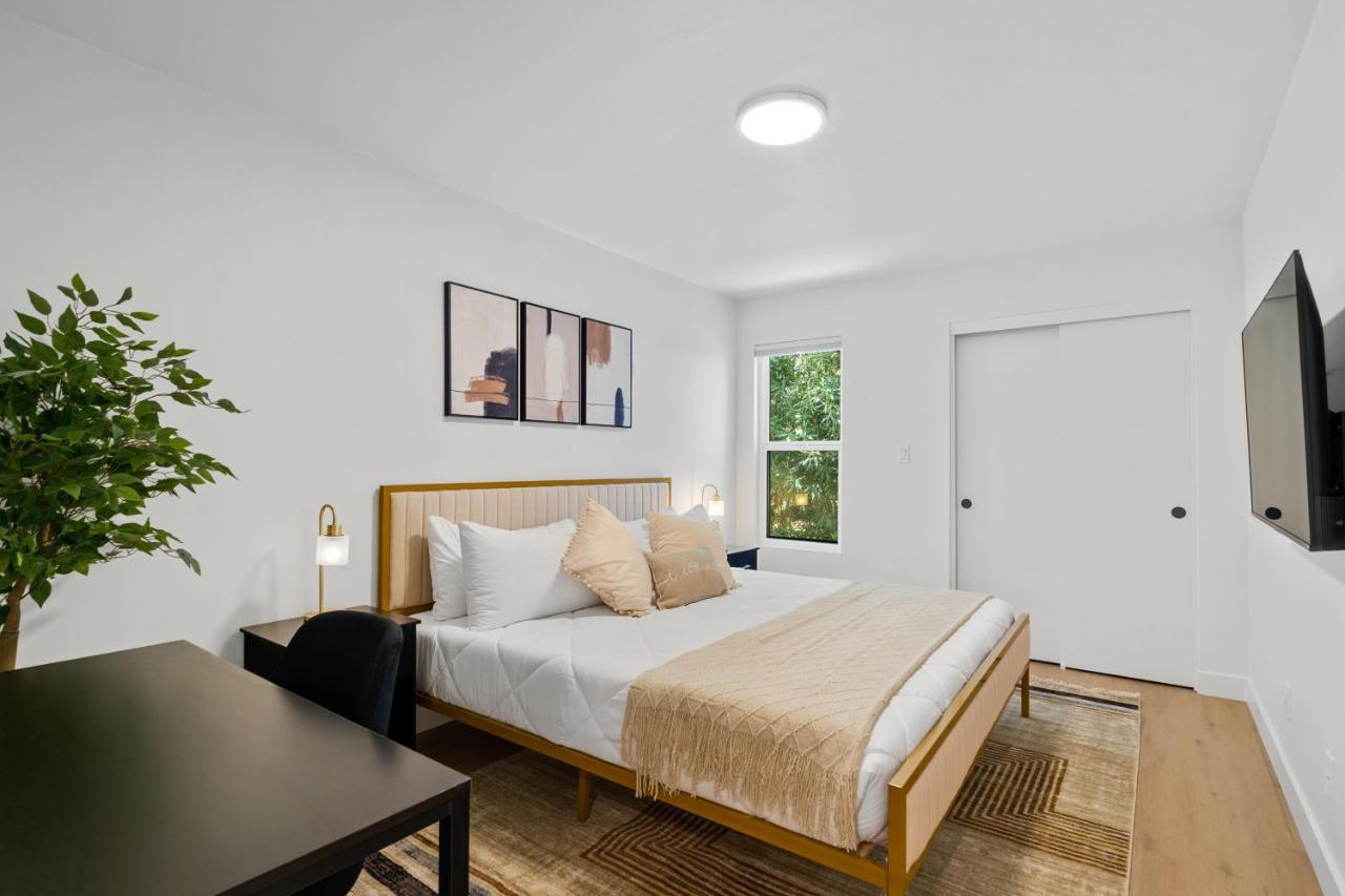 Chic Uptown Phoenix Home - Pool Table & Perfect Location Екстер'єр фото